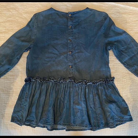 Beach lunch lounge: denim shirt - Picture 3 of 3